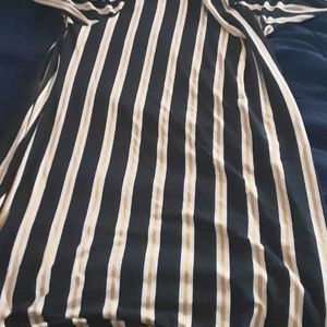 This is a long sleeve dress!